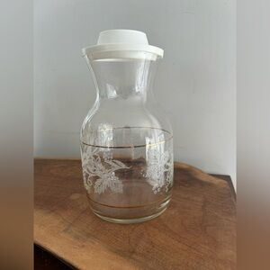 Anchor Hocking Glass Juice Jug with Gold Trim Etched Grape Vine white Lid